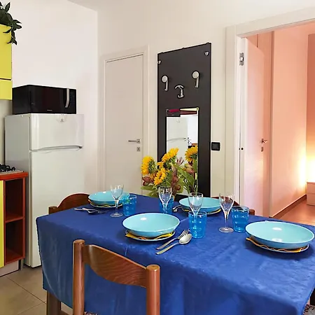 Azzurro ביביונה
