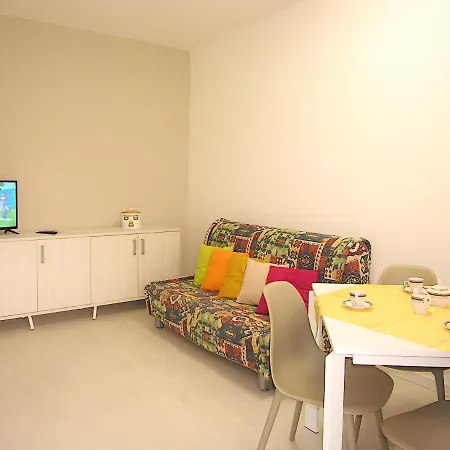 Azzurro Apartment *